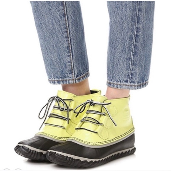 Sorel Shoes - Sorel Women's Yellow and Black Winter Rain Boots